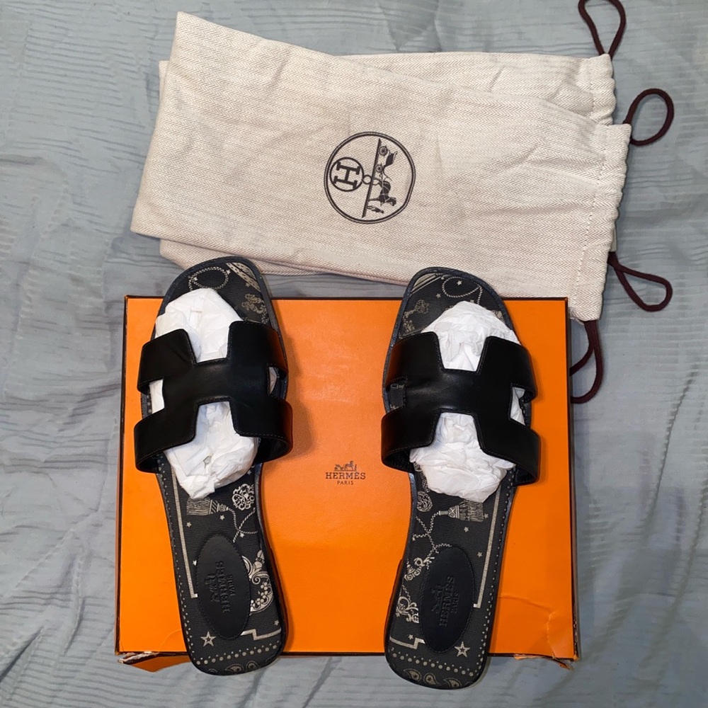 Hermès Oran Sandals